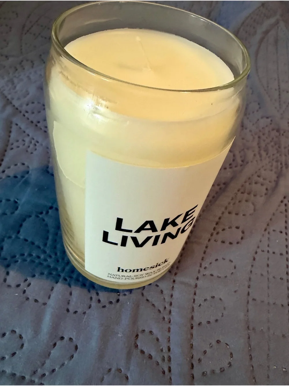 Homesick Candles “Lake Living” Scented Candle Fresh and Delicious NEW in Box